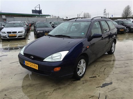 Ford Focus Wagon - 1.6i 16V Trend - 1