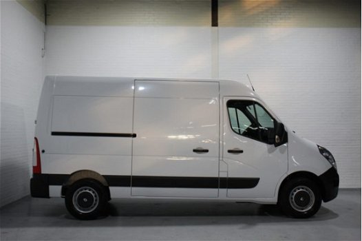 Renault Master - 2.3 DCI 130pk L2H2 Cruise Control, Navi, Camera, Deuren 270 Graden, PDC, overjarig - 1