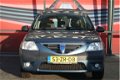 Dacia Logan MCV - 1.6 Lauréate STUURBEKRACHTIGING / BLUETOOTH / TREKHAAK / ELEKTRISCHE RAMEN - 1 - Thumbnail