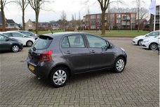 Toyota Yaris - 1.3 AUTOMAAT 1E EIGENAAR AIRCO LAGE KM