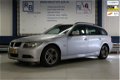 BMW 3-serie Touring - 318d Introduction NAVI / SPORT INTERIEUR / APK 7-2020 - 1 - Thumbnail