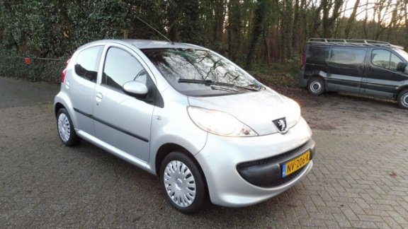 Peugeot 107 - 1.0-12V XR 5drs, el-ramen, cv, 148791km - 1