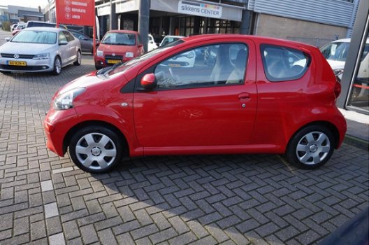 Toyota Aygo - 1.0 12V VVT-I 3DRS Stuurbekrachtiging centrale vergendeling - 1