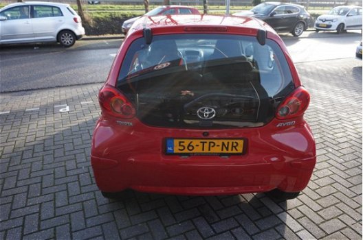 Toyota Aygo - 1.0 12V VVT-I 3DRS Stuurbekrachtiging centrale vergendeling - 1