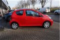 Toyota Aygo - 1.0 12V VVT-I 3DRS Stuurbekrachtiging centrale vergendeling - 1 - Thumbnail