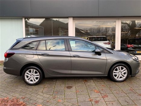 Opel Astra Sports Tourer - AUTOMAAT 1.0 t 105 pk Online Editon navigatie parkeer sensor - 1