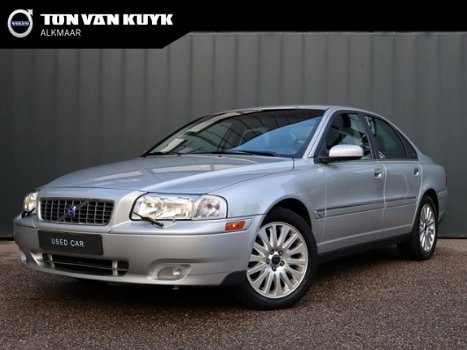 Volvo S80 - 2.4 D5 Aut. Exclusive / Trekhaak / Parkeersensoren / Stoelverwarming / Navigatie - 1