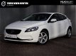 Volvo V40 - 2.0 D2 120PK Automaat Kinetic / Navigatie / Climate Ctrl - 1 - Thumbnail