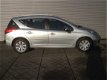 Peugeot 207 SW - 1.4 VTi Style | Airco | Cruise controle | Trekhaak | Armsteun - 1 - Thumbnail