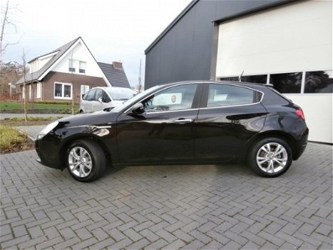 Alfa Romeo Giulietta - 1.4 T Distinctive APK 1-2021 - 1