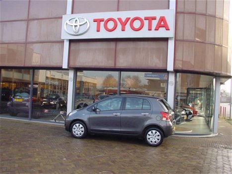 Toyota Yaris - 1.3 VVTi Aspiration - 1