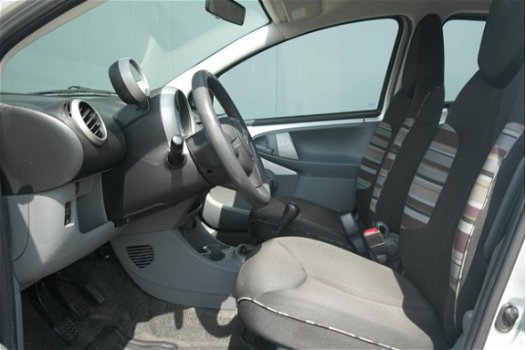 Citroën C1 - 1.0i 68PK 5DRS Ambiance / Airconditioning - 1