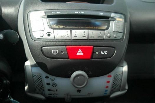 Citroën C1 - 1.0i 68PK 5DRS Ambiance / Airconditioning - 1