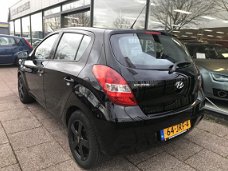 Hyundai i20 - 1.2i Business 5-Deurs Airco