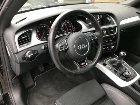 Audi A4 - 1.8 TFSI Pro Line S 170PK Sportstoelen Navi 18'' Trekhaak - 1