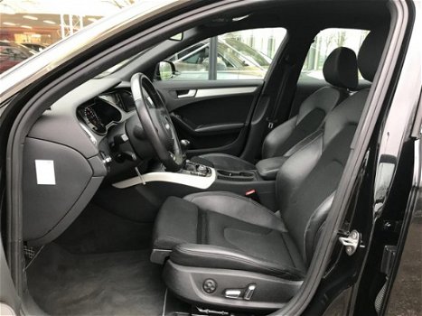 Audi A4 - 1.8 TFSI Pro Line S 170PK Sportstoelen Navi 18'' Trekhaak - 1