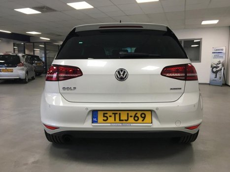 Volkswagen Golf - 1.6 TDI 110pk BlueMotion 5D Highline BlueMotion - 1