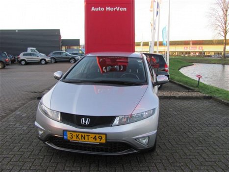 Honda Civic - 1.8 140pk 5D Sport Airco Compact-Navi - 1