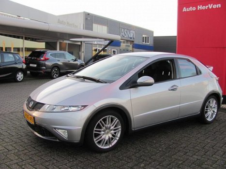 Honda Civic - 1.8 140pk 5D Sport Airco Compact-Navi - 1