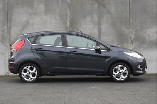 Ford Fiesta - 1.4 96pk Automaat Titanium X-PACK | CLIMA | PDC | BLUETOOTH - 1