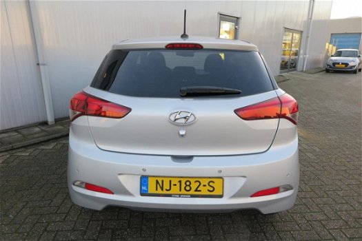 Hyundai i20 - 1.0 T-GDI Blue 100PK Go TomTom navi - 1