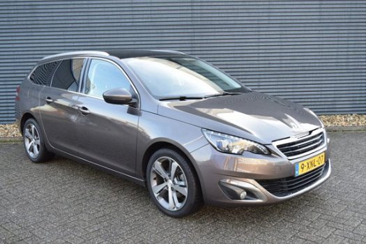 Peugeot 308 SW - 1.2 e-THP Première | Panorama dak | Trekhaak | 6 maanden Bovag garantie - 1