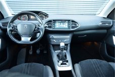Peugeot 308 SW - 1.2 e-THP Première | Panorama dak | Trekhaak | 6 maanden Bovag garantie