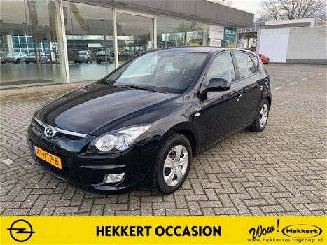 Hyundai i30 - 1.6 I CVVT 5DR Dynamic - 1