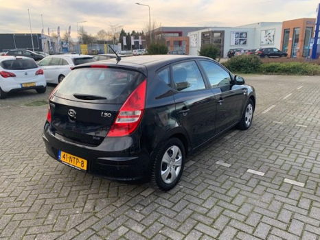 Hyundai i30 - 1.6 I CVVT 5DR Dynamic - 1