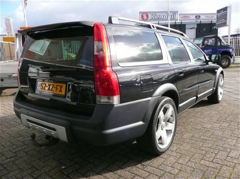 Volvo XC70 - 2.4 D5 AWD Automaat 345 DKM +APK - 1