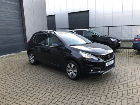 Peugeot 2008 - 1.2 PureTech Allure 110PK/2016/Pano/Clima/Navi/Parkeerhulp - 1