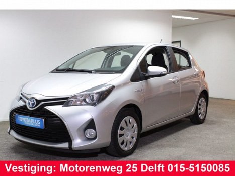 Toyota Yaris - 1.5 Hybrid Trend Automaat.Navigatie.Camera.Safety-Sense - 1