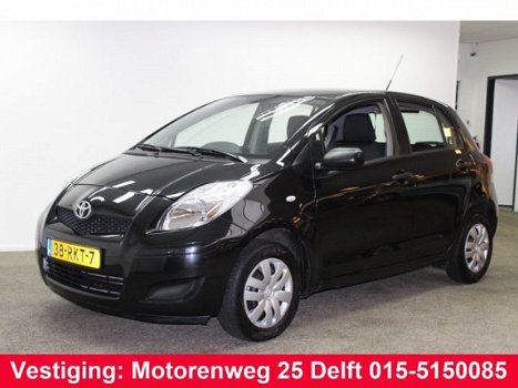 Toyota Yaris - 1.0 VVTI ACCES 5-deurs.Airco. Trekhaak - 1