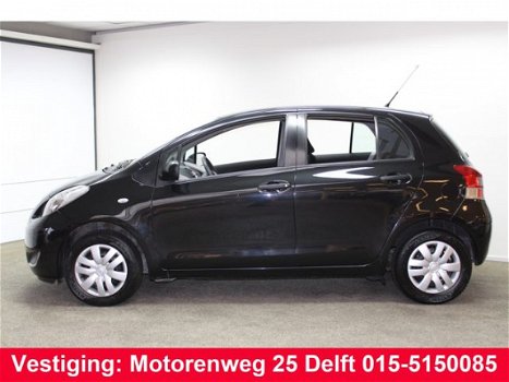 Toyota Yaris - 1.0 VVTI ACCES 5-deurs.Airco. Trekhaak - 1