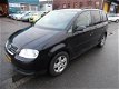 Volkswagen Touran - 1.9 TDI 105pk Highline apk 7.2020 - 1 - Thumbnail