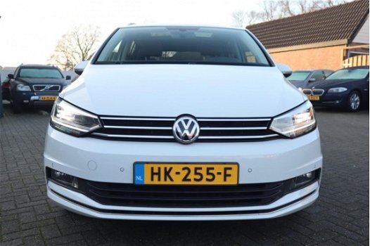 Volkswagen Touran - 1.6 TDI SCR Highline 7p | LED | Camera | Massage | 7 persoons | Leder | NAP | Na - 1