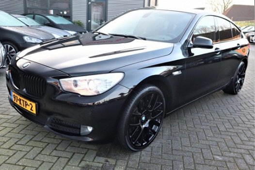 BMW 5-serie Gran Turismo - 535i High Executive | Black Edition | 21 inch | Panorama | Xenon | Trekha - 1