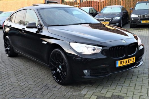 BMW 5-serie Gran Turismo - 535i High Executive | Black Edition | 21 inch | Panorama | Xenon | Trekha - 1