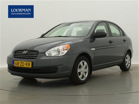 Hyundai Accent - 1.4i Dynamic - 1