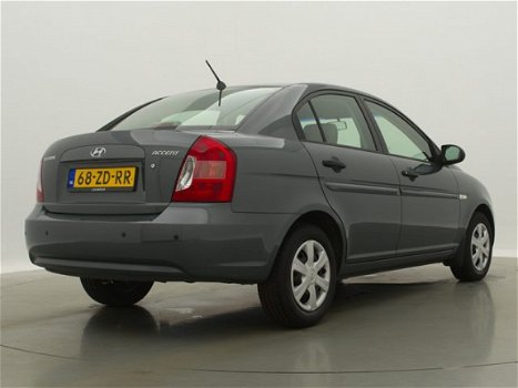 Hyundai Accent - 1.4i Dynamic - 1