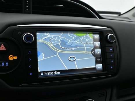 Toyota Yaris - 1.5 Hybrid Dynamic | Navigatie | Panoramadak | LM-Velgen | - 1