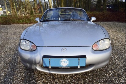 Mazda MX-5 - 1.8i - 1