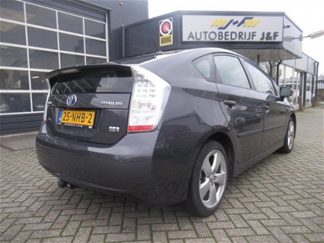 Toyota Prius - 1.8 Dynamic AUT/PDC/NAVI/LMV/1e Eig - 1