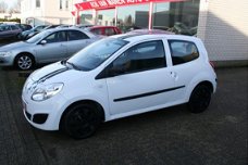 Renault Twingo - 1.2 Authentique