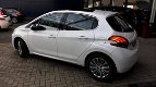 Peugeot 208 - 1.2 110pk PureTech Allure | navigatie | panoramadak | cruise controle | NEFKENS DEAL | - 1 - Thumbnail