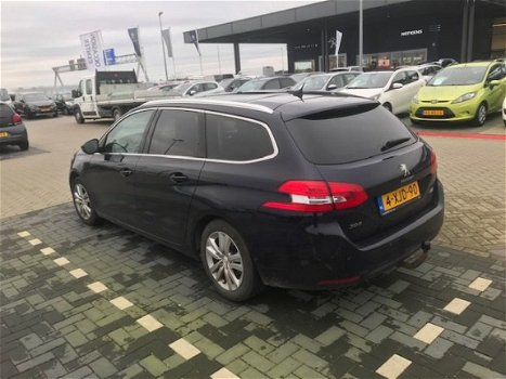 Peugeot 308 SW - 1.2 e-THP Allure 130 PK | panoramadak | navigatie | full led verlichting | trekhaak - 1