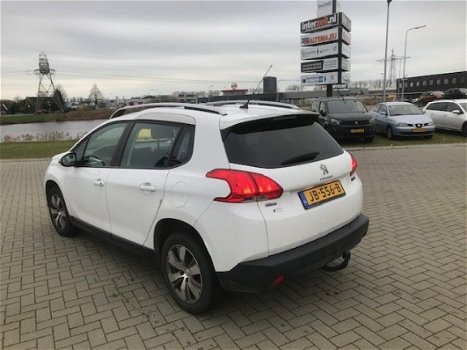 Peugeot 2008 - 1.2 PureTech Active 110PK | navigatie | panoramadak | | NEFKENS DEAL | - 1