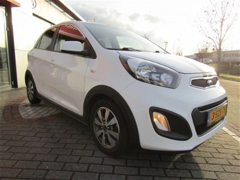 Kia Picanto - 1.2 (85 PK) 5D R-Cross - 1