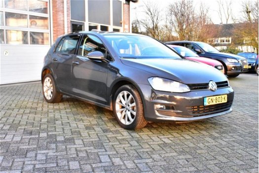 Volkswagen Golf - 1.2 TSI Highline - 1