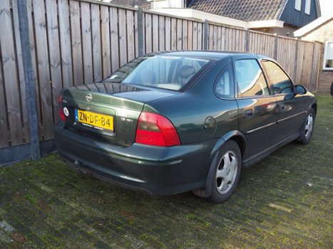 Opel Vectra - 1.8-16V Pearl apk t/m 11-2020 / zo meenemen - 1